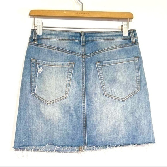 Refuge Distressed Embroidered Jean Skirt Mini Skirt Embroidery Roses Medium - Picture 2 of 9